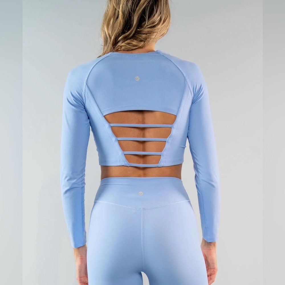 Southern Athletica Long Sleeve Desire Crop in Serenity